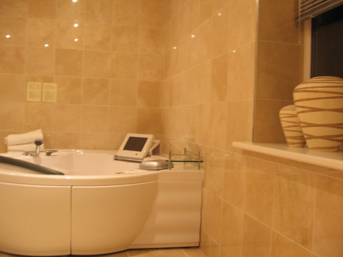 Impact Tiling & Bathrooms · Photos 1